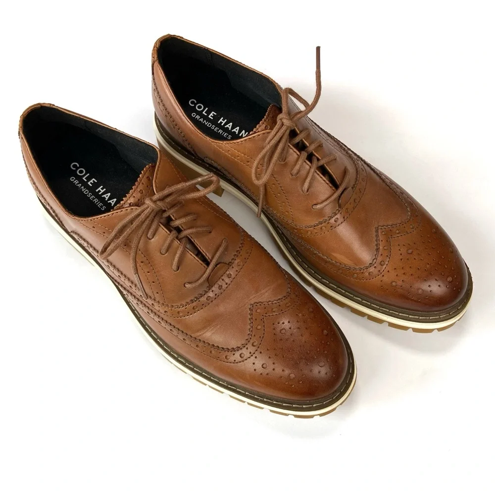 COLE HAAN Tahoe Featherfeel Wingtip Oxford Brown 10.5 Mens Classic Work Comfort